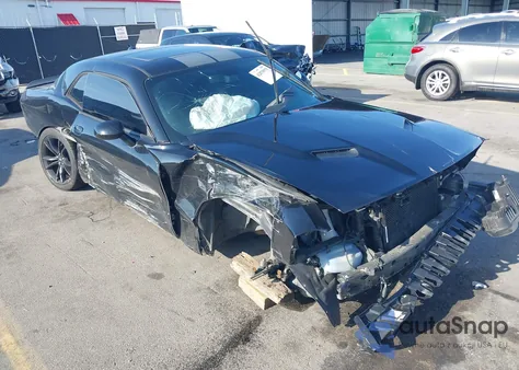 2017 Dodge Challenger Sxt Plus из США, поврежденный, VIN 2C3CDZAG5HH636202